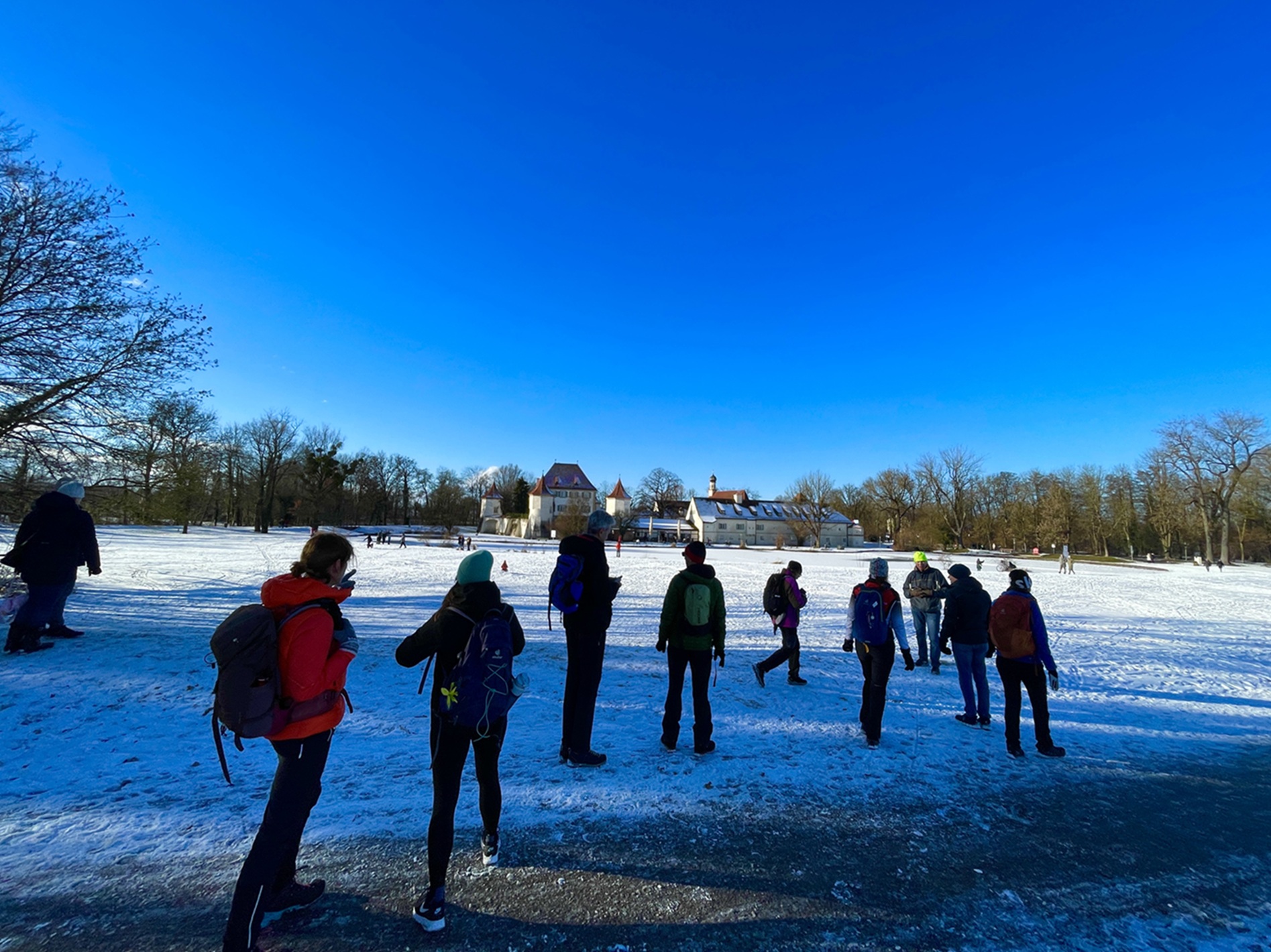 B10 Durchblick Blutenburg