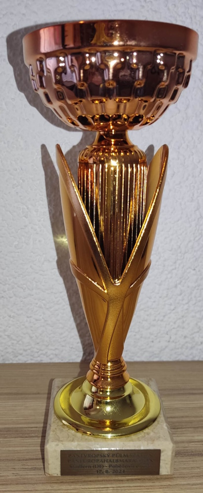 Pokal Foto klein